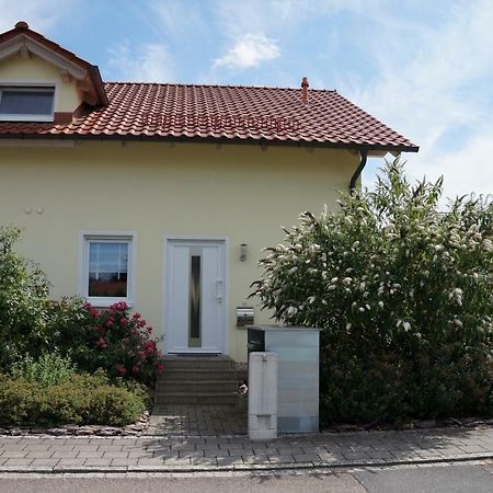 Ferienhaus Lindelburg 슈발젠호프 외부 사진