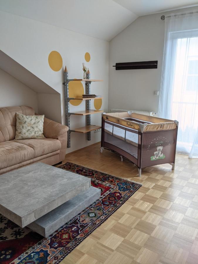 Ferienhaus Lindelburg 슈발젠호프 외부 사진