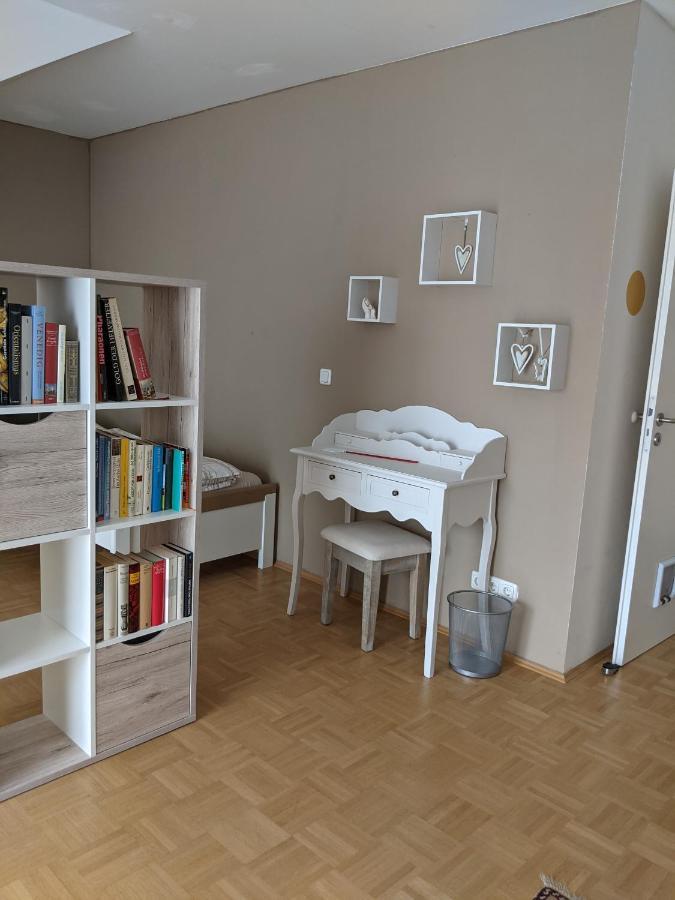 Ferienhaus Lindelburg 슈발젠호프 외부 사진