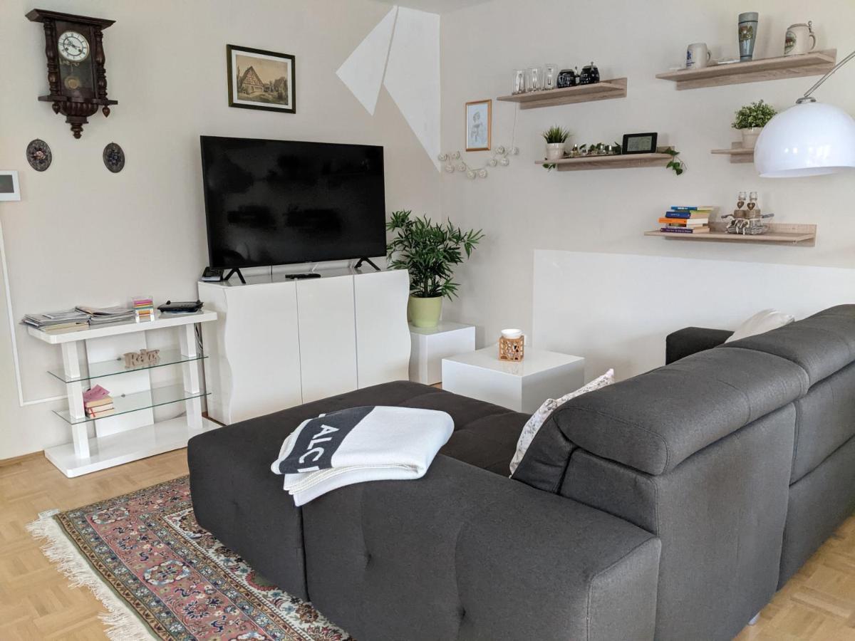 Ferienhaus Lindelburg 슈발젠호프 외부 사진