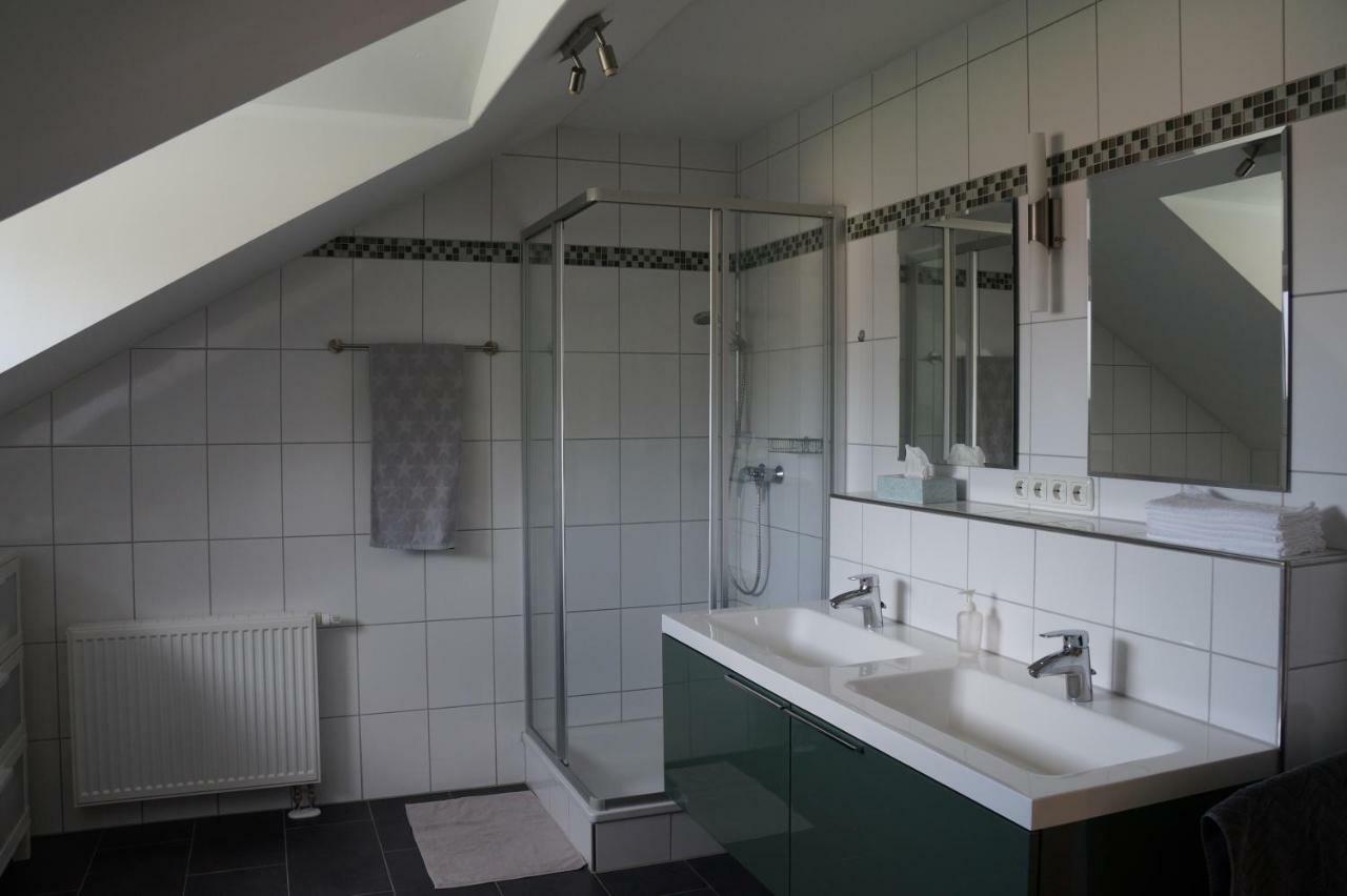 Ferienhaus Lindelburg 슈발젠호프 외부 사진